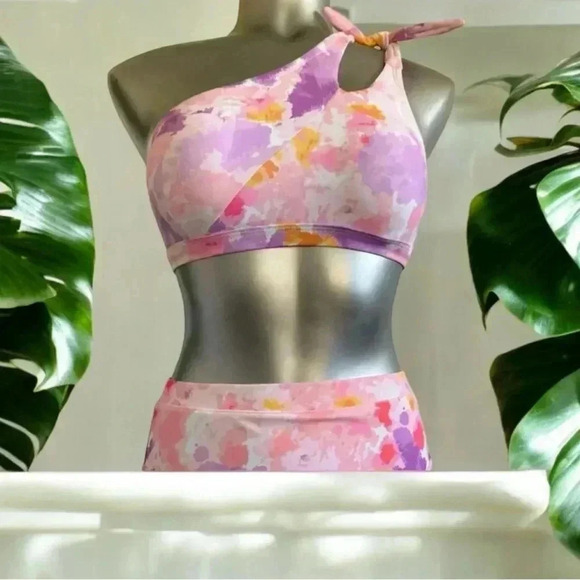 🆕Jessica Simpson  Swimsuit Top - Picture 8 of 15
